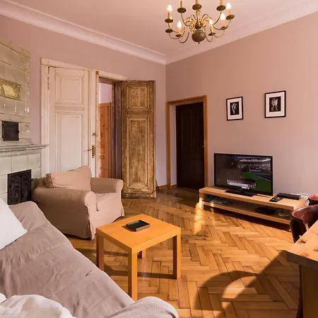 Forum Apartment